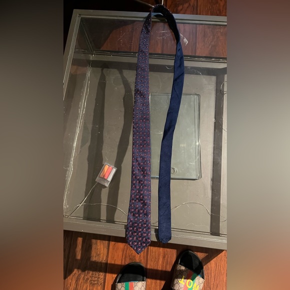 Tommy Hilfiger tie - Picture 2 of 2